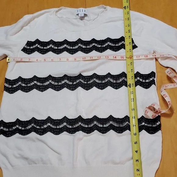 🖤🙌 HP 🙌🖤Elle Lace Embellished Crew Sweater, Lg cream color w/ black lace; - Picture 4 of 9